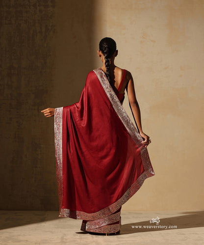 Maroon_Handloom_Georgette_Satin_Saree_With_Shikargah_Antique_Banarasi_Border_WeaverStory_03