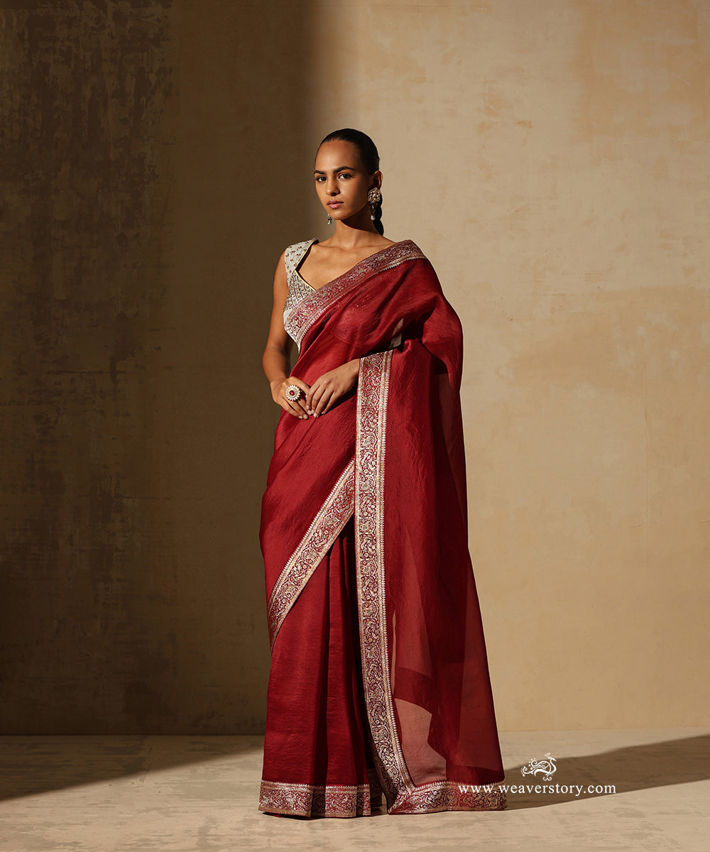 Maroon_Handloom_Organza_Saree_With_Shikargah_Border_WeaverStory_01