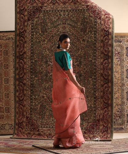 Peach_Pure_Organza_Silk_Saree_With_Addi_Line_WeaverStory_03
