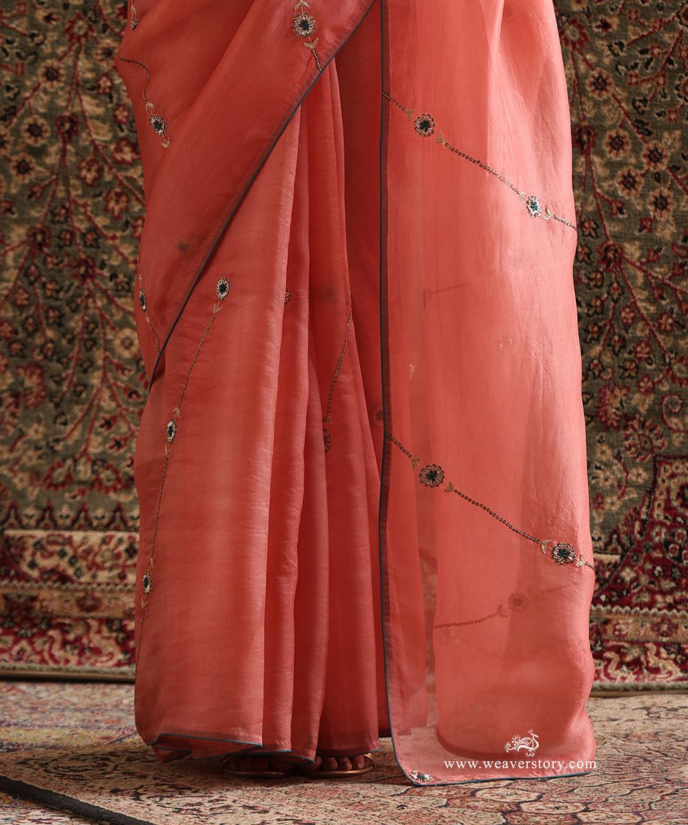Peach_Pure_Organza_Silk_Saree_With_Addi_Line_WeaverStory_04