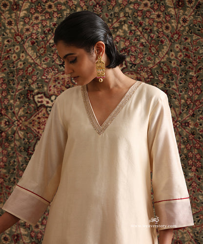 Off White Chanderi Silk Kurta With Red Stripe Tissue Pant