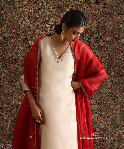 Off White Chanderi Silk Kurta Set with Red Organza Dupatta and Red Stripe Tissue Pants