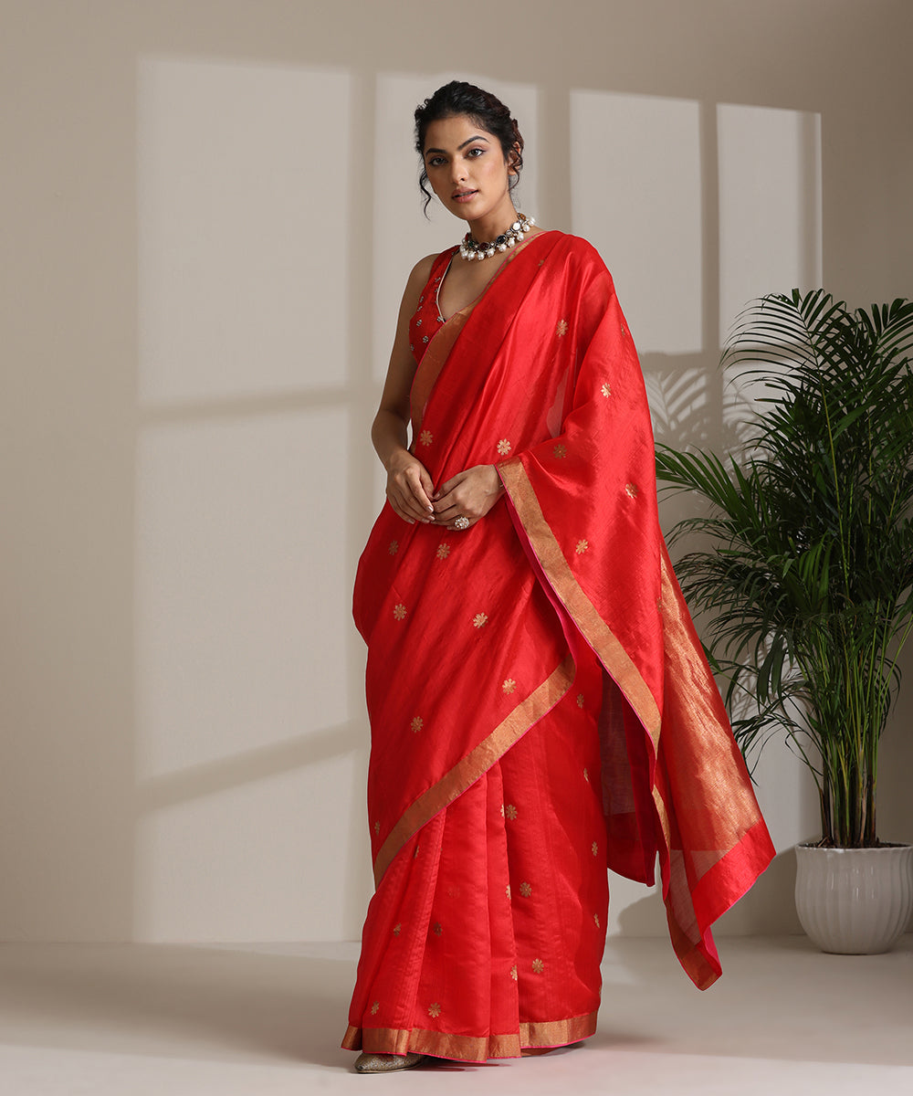 Red_Handloom_Pure_Chanderi_Silk_Saree_With_Pure_Silk_Finishing_WeaverStory02