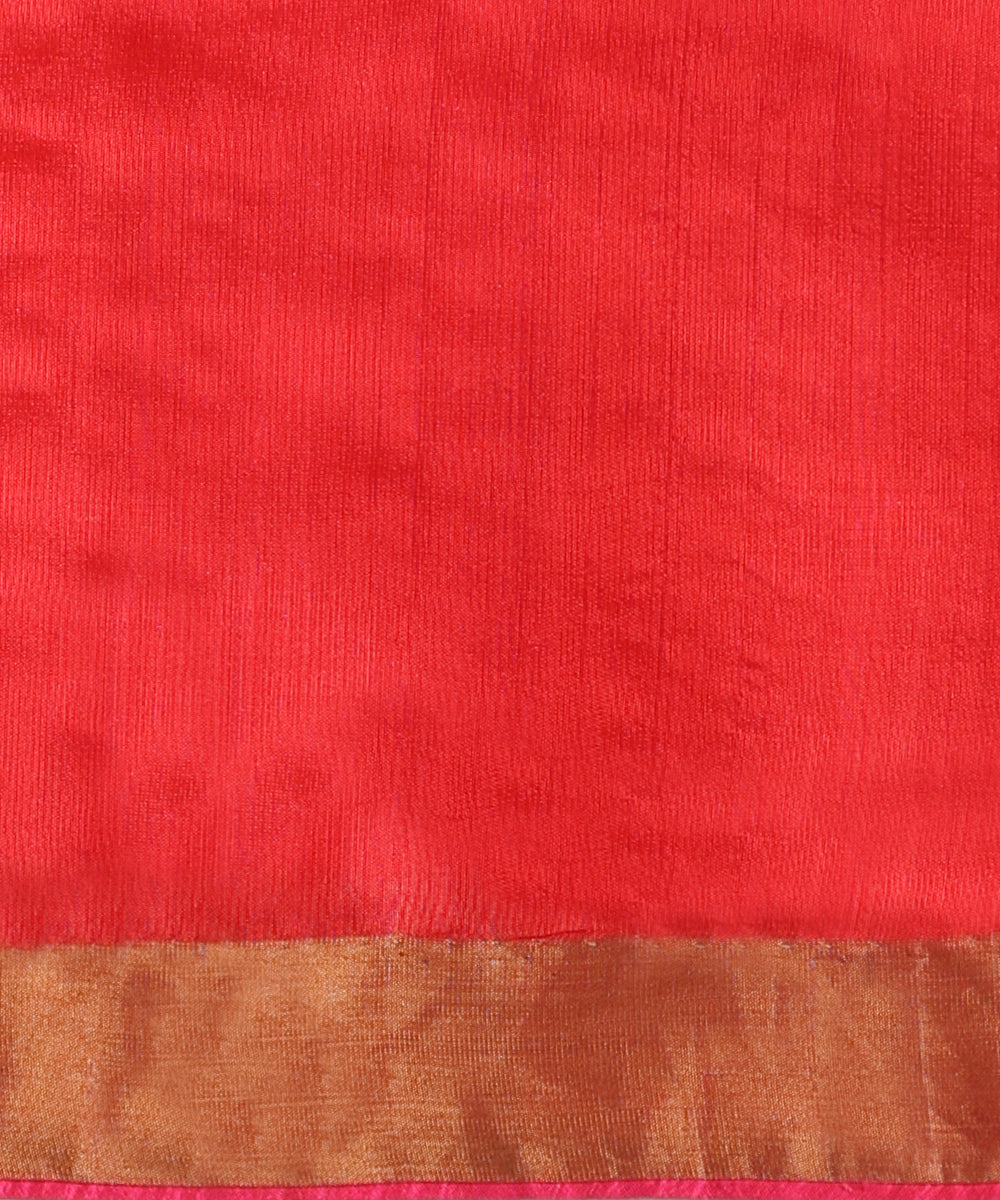 Red_Handloom_Pure_Chanderi_Silk_Saree_With_Pure_Silk_Finishing_WeaverStory05