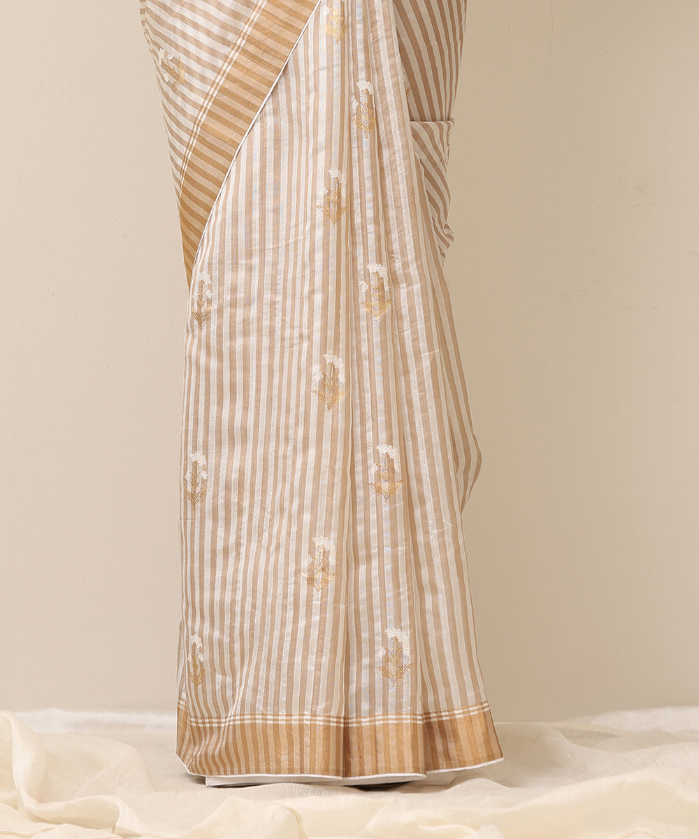 Offwhite_Handloom_Pure_Silk_Chanderi_Saree_With_Pure_Silk_Finishing_WeaverStory_04