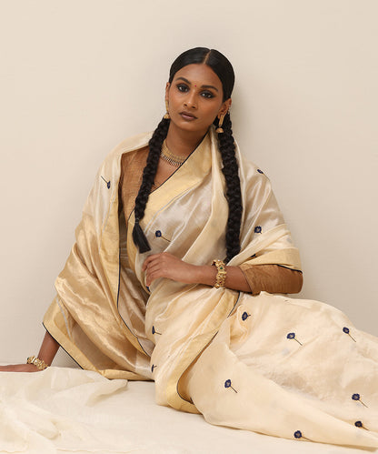 Beige_Handloom_Pure_Silk_Chanderi_Saree_With_Stripped_Tissue_Facing_And_Blue_Pining_WeaverStory_01