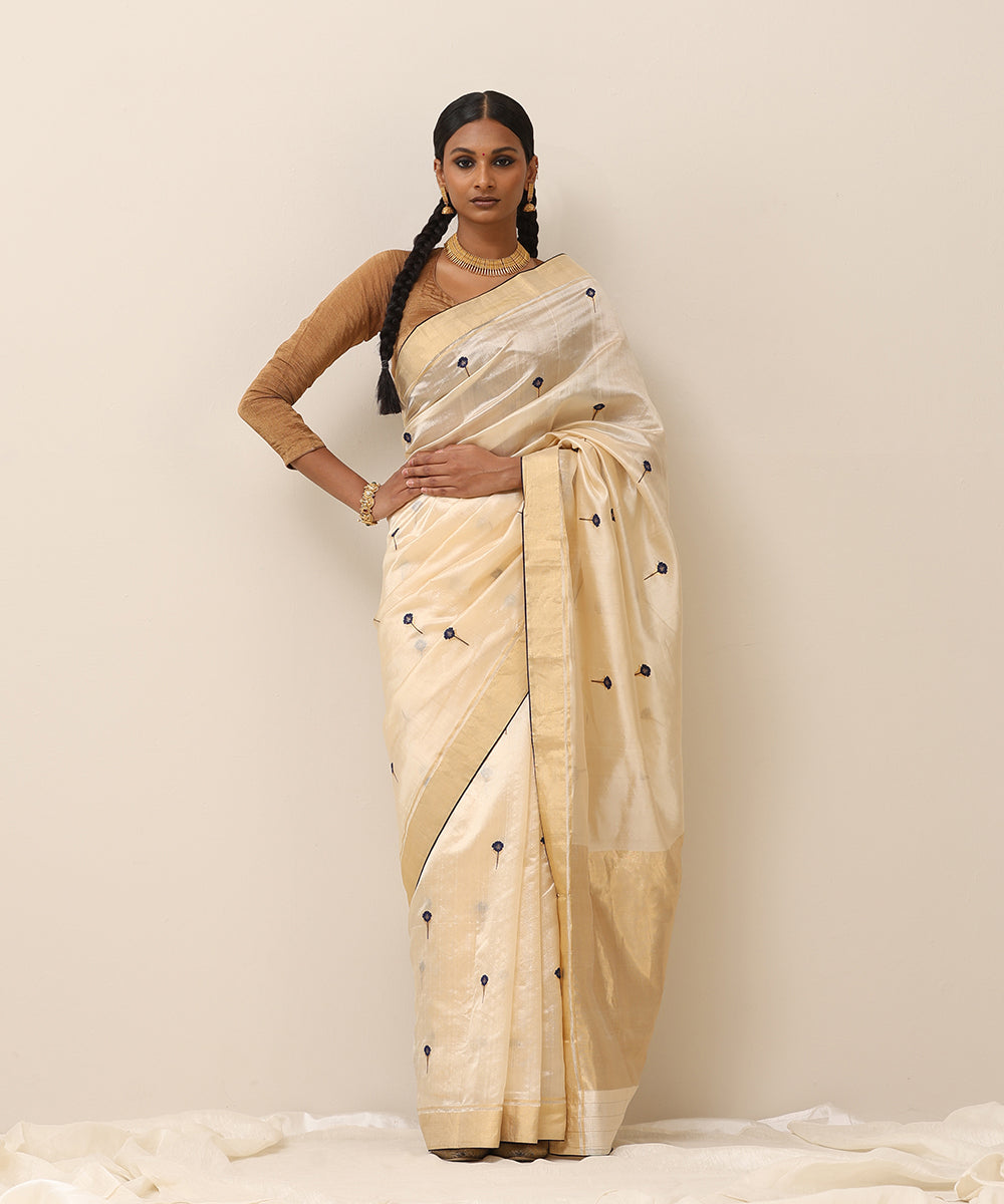 Beige_Handloom_Pure_Silk_Chanderi_Saree_With_Stripped_Tissue_Facing_And_Blue_Pining_WeaverStory_02