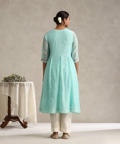 Light_Blue_Chanderi_Mulmul_Kurta_Set_With_Muqaish_Work_And_Cotton_Slip_Lining_WeaverStory_05