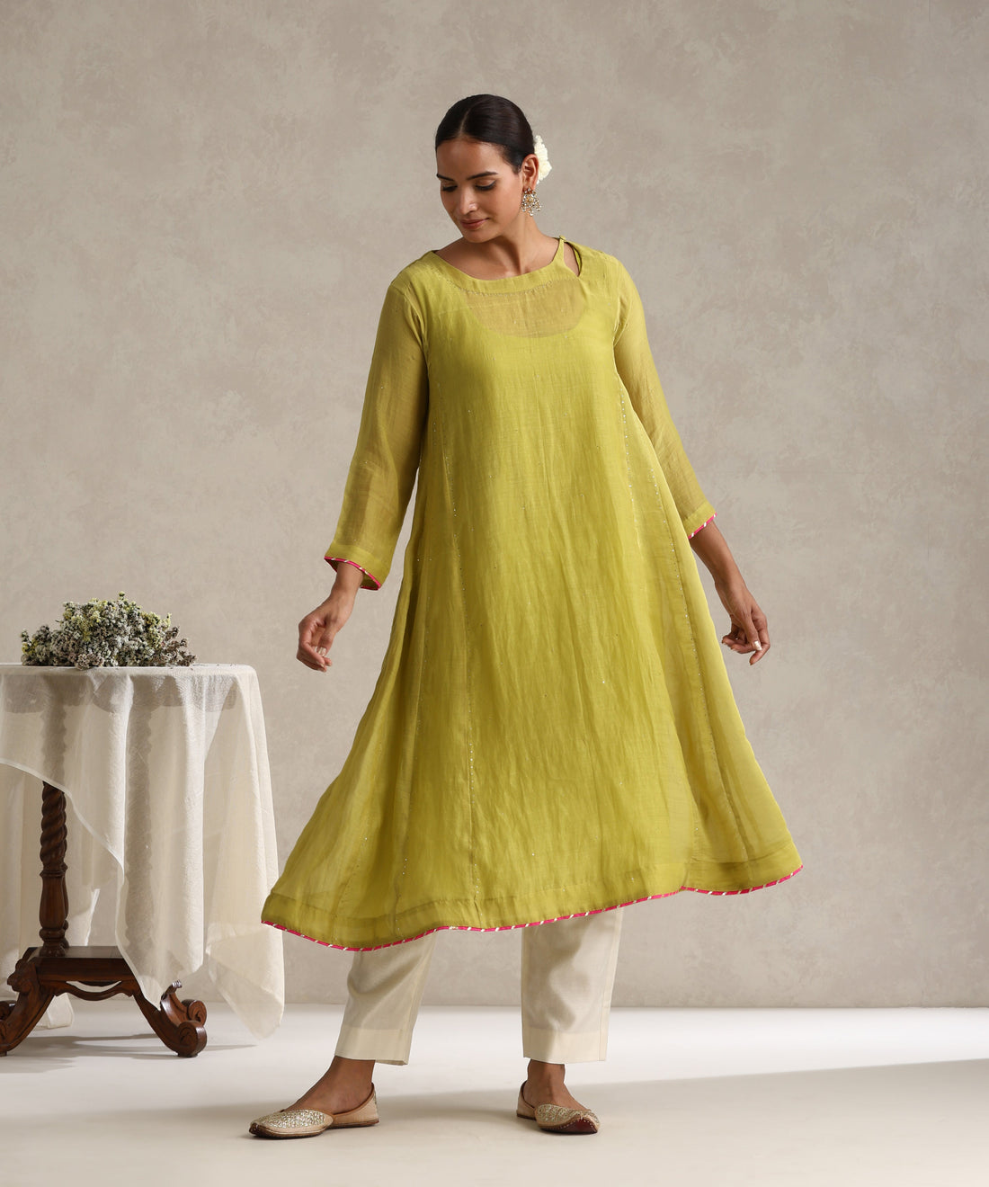 Ochre_Green_Chanderi_Mulmul_Kurta_Set_With_Muqaish_Work_And_Cotton_Slip_Lining_WeaverStory_01