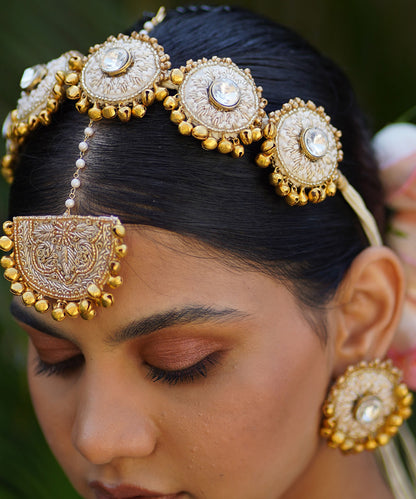 Sundari_Choker_Hand_Embroidered_Necklace_WeaverStory_03