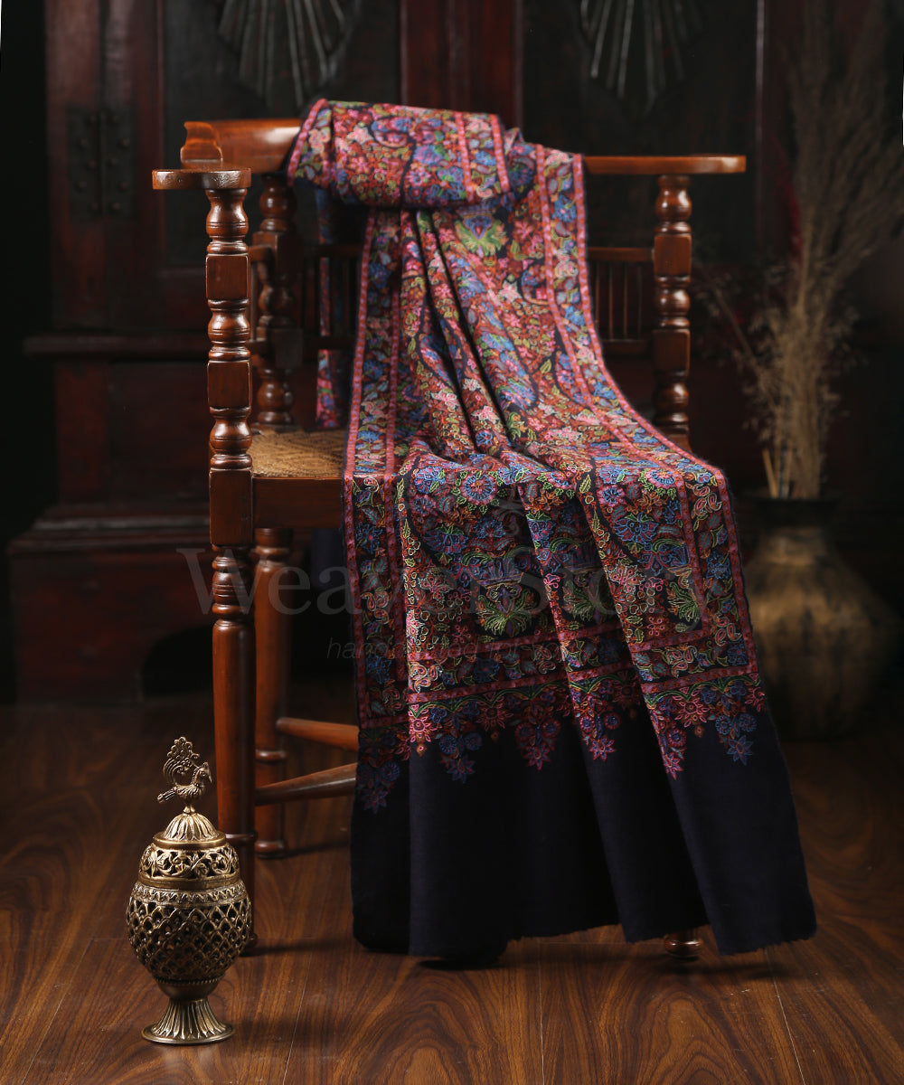 Navy_Blue_Pure_Pashmina_Shawl_with_Big_Floral_Paisley_Motifs_WeaverStory_01