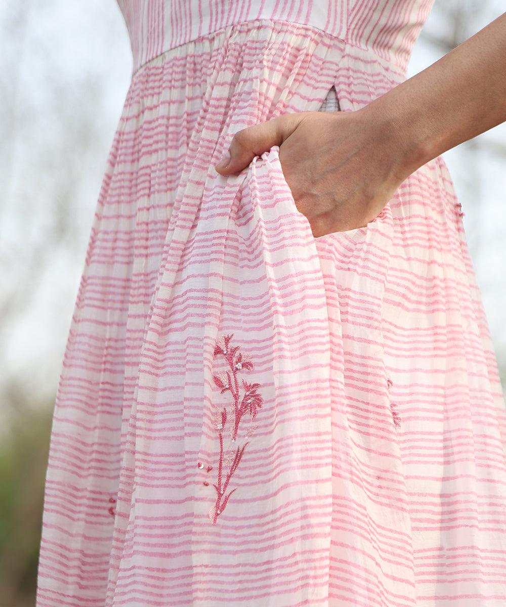 White_Handloom_Pure_Chanderi_Hand_Printed_Dress_With_All_Over_Embroidered_Motifs_And_Scalloped_Border_WeaverStory_06