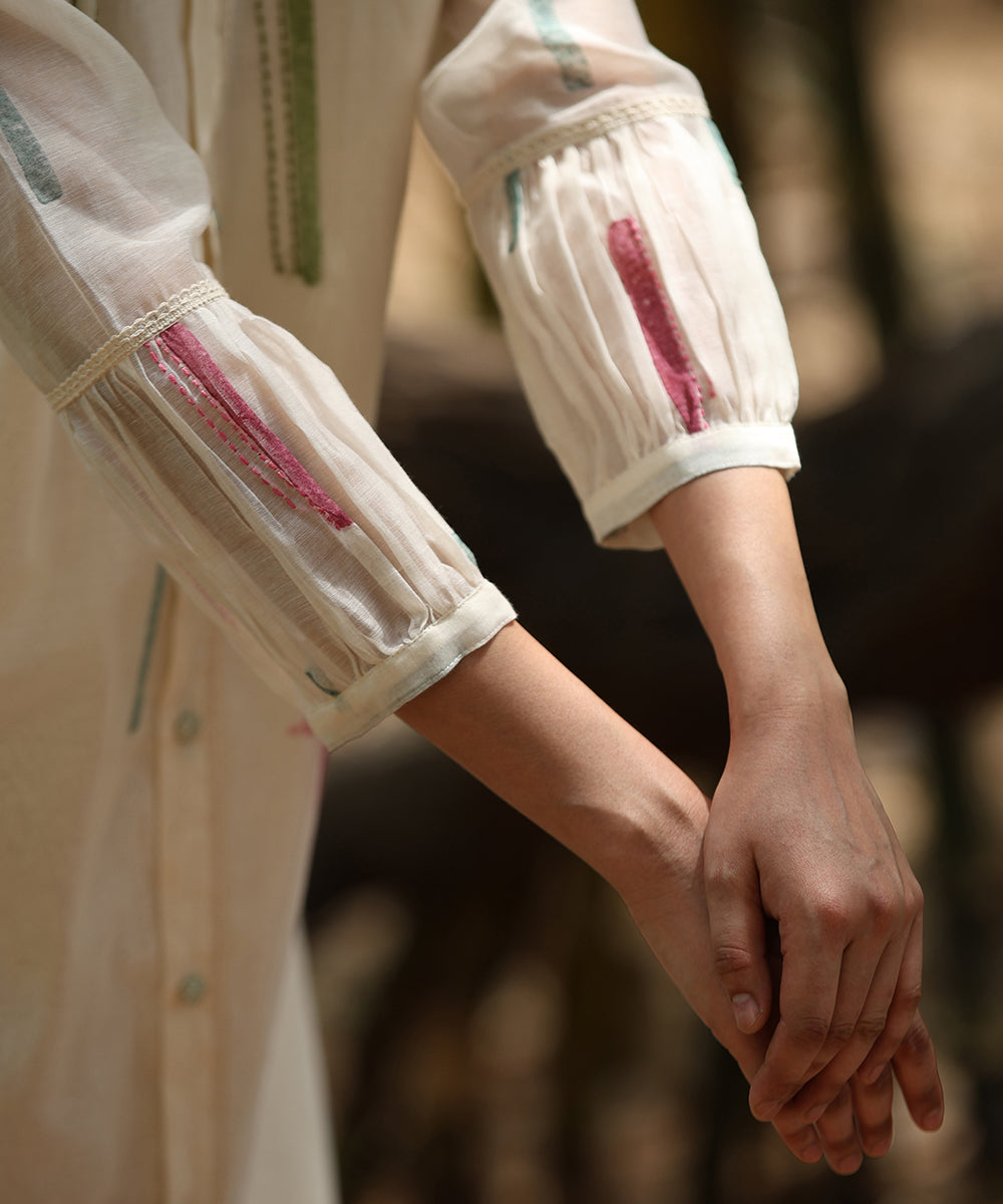 White_Handloom_Pure_Chanderi_Shirt_Hand_Printed_Dress_With_Hand_Embroidered_Kantha_Details_WeaverStory_06