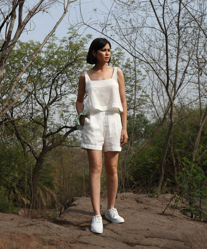 White_Handloom_High_Waisted_Cotton_Double_Gauze_Shorts_With_Pleated_Design_Details_01