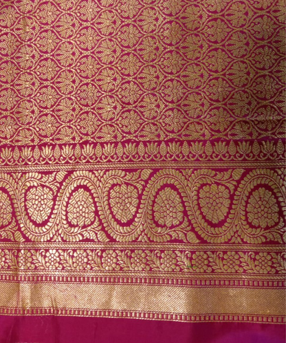 Red_Pure_Katan_Silk_Banarasi_Handloom_Saree_with_Kadhwa_Booti_WeaverStory_05