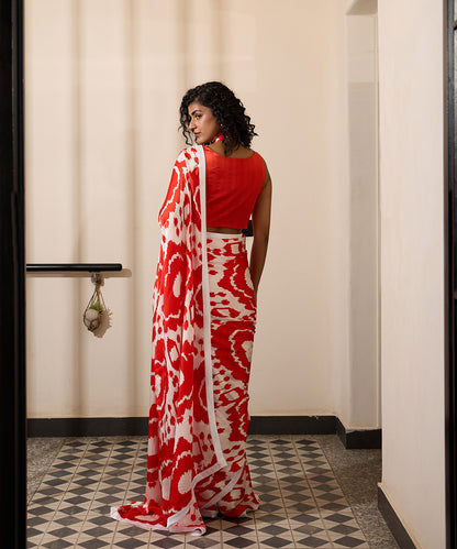 Cherry_Fizz_Sari_–_Red_And_White_Printed_Satin_WeaverStory_03