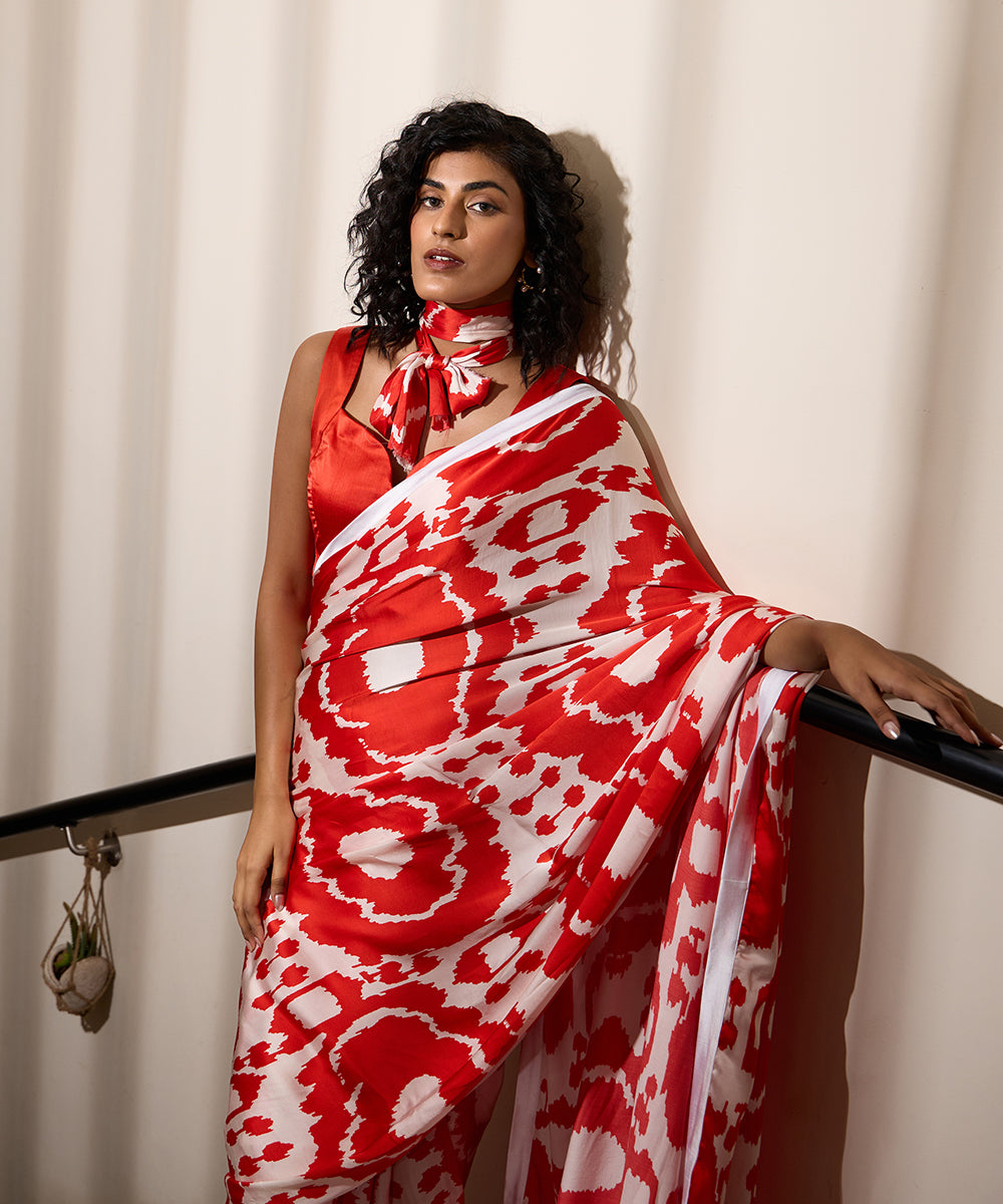 Cherry_Fizz_Sari_–_Red_And_White_Printed_Satin_WeaverStory_05