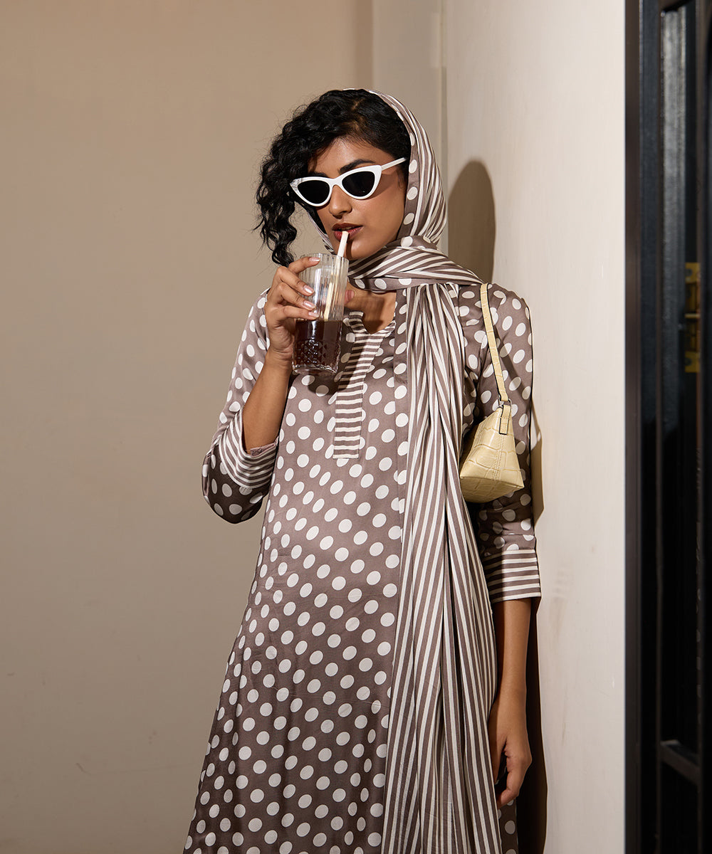Grey_Dot_&amp;_Stripe_Dupatta_Set_WeaverStory_03