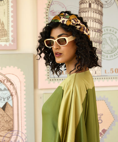 Touch_Of_Class-_Olive_Green_Cotton_Satin_Kaftan_WeaverStory_04