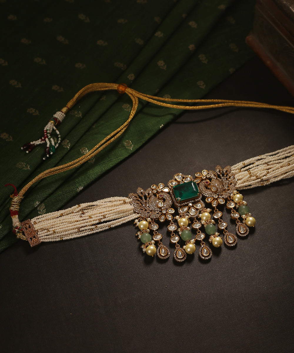 Aifaa_Handcrafted_Necklace_Set_With_Green_Semi_Precious_Stones_WeaverStory_01