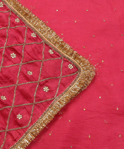 Magenta_Organza_Dupatta_With_Hand_Embroury_WeaverStory_02