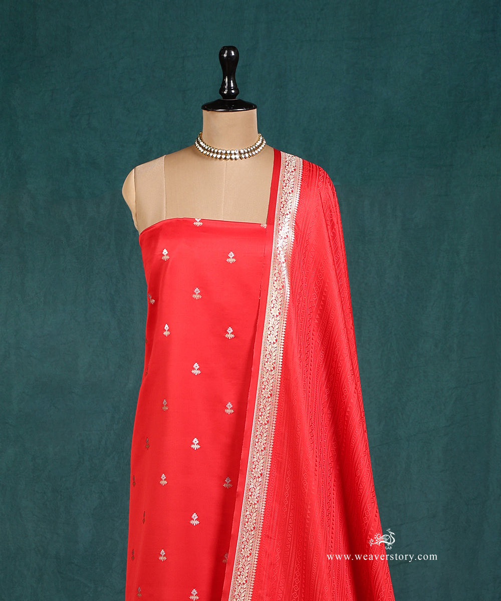 Red_Handloom_Pure_Satin_Silk_Banarasi_Suit_Set_Fabric_With_Small_Boota_WeaverStory_03