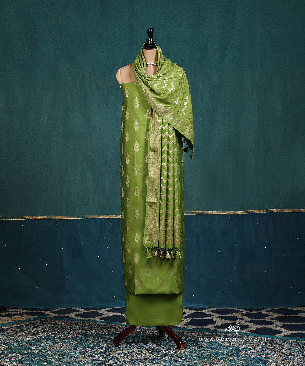 Handloom_Heena_Green_Pure_Cotton_Silk_Banarasi_Suit_Set_Fabric_With_Booti_WeaverStory_01