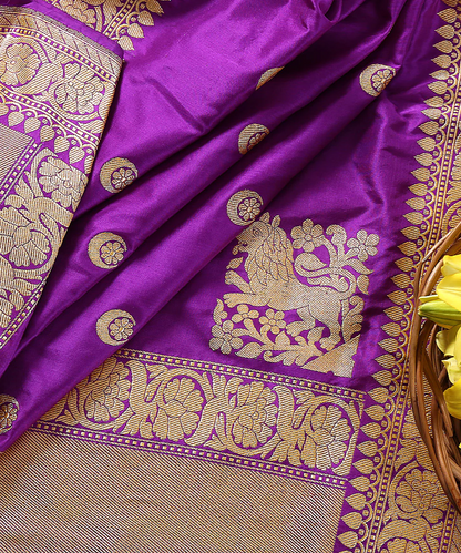 Handloom Purple Banarasi Katan Silk Dupatta With Lion Motifs On The Pallu