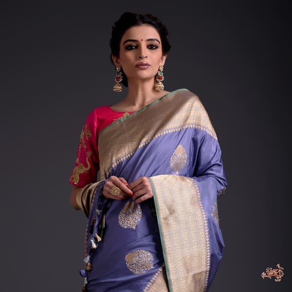 Grey_lavender_dual_tone_kadhwa_boota_saree_with_broad_border_WeaverStory_01