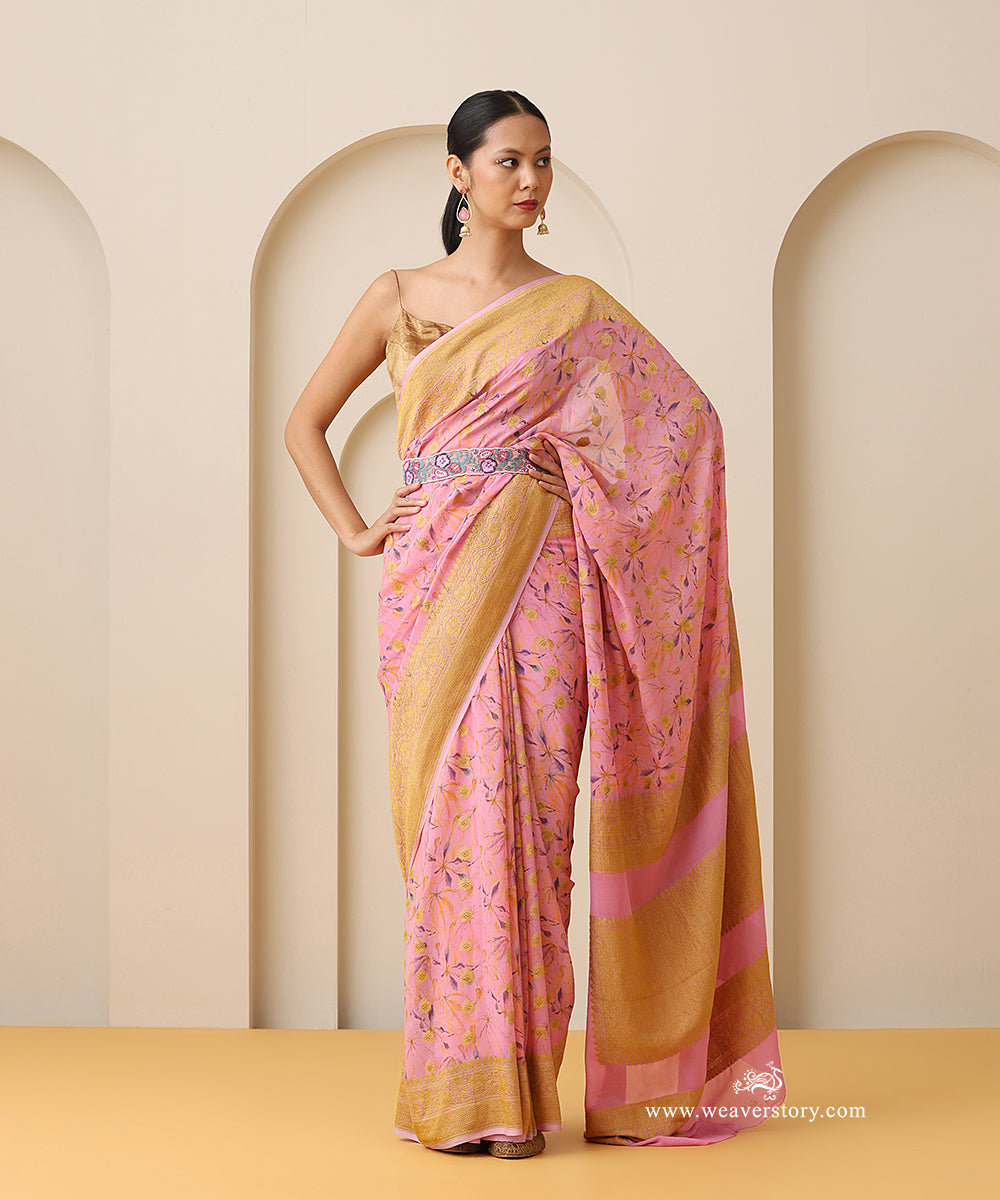 Light_Pink_Printed_Kadhwa_Booti_Georgette_Saree_With_Gold_Zari_Border_WeaverStory_01