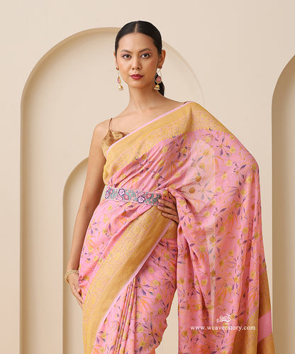 Light_Pink_Printed_Kadhwa_Booti_Georgette_Saree_With_Gold_Zari_Border_WeaverStory_02