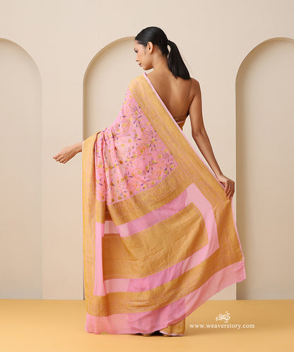 Light_Pink_Printed_Kadhwa_Booti_Georgette_Saree_With_Gold_Zari_Border_WeaverStory_03