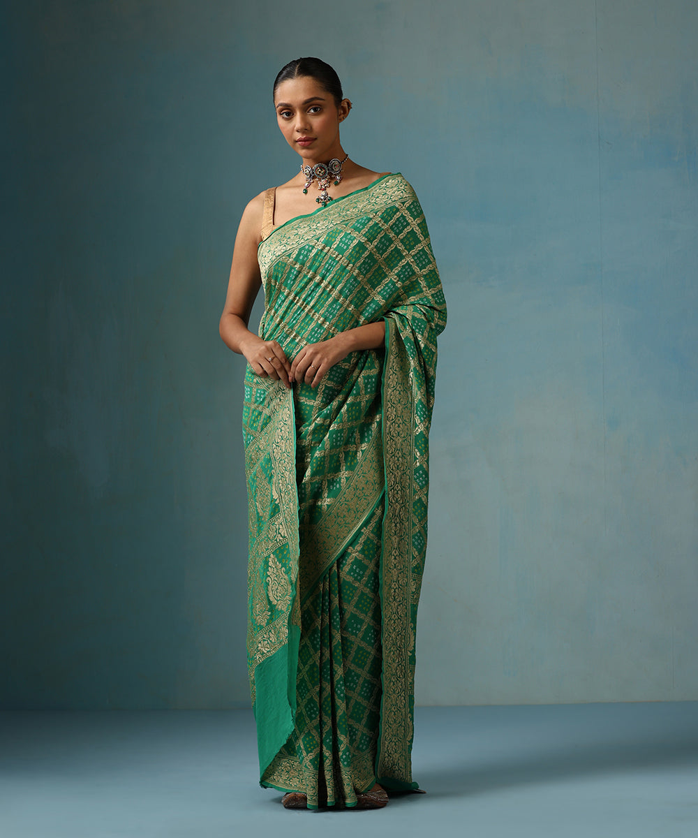 Handloom_Fresh_Green_Pure_Georgette_Banarasi_Bandhej_Saree_With_Zari_Palla_And_Border_WeaverStory_01