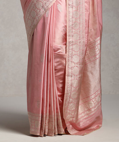 Pink_Handloom_Pure_Katan_Silk_Ektara_Banarasi_Saree_With_Kadhwa_Booti_And_Red_Detailing_WeaverStory_04