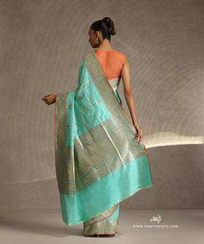 Pastel_Green_Handloom_Pure_Katan_Silk_Banarasi_Saree_With_Vertical_Stripes_WeaverStory_03