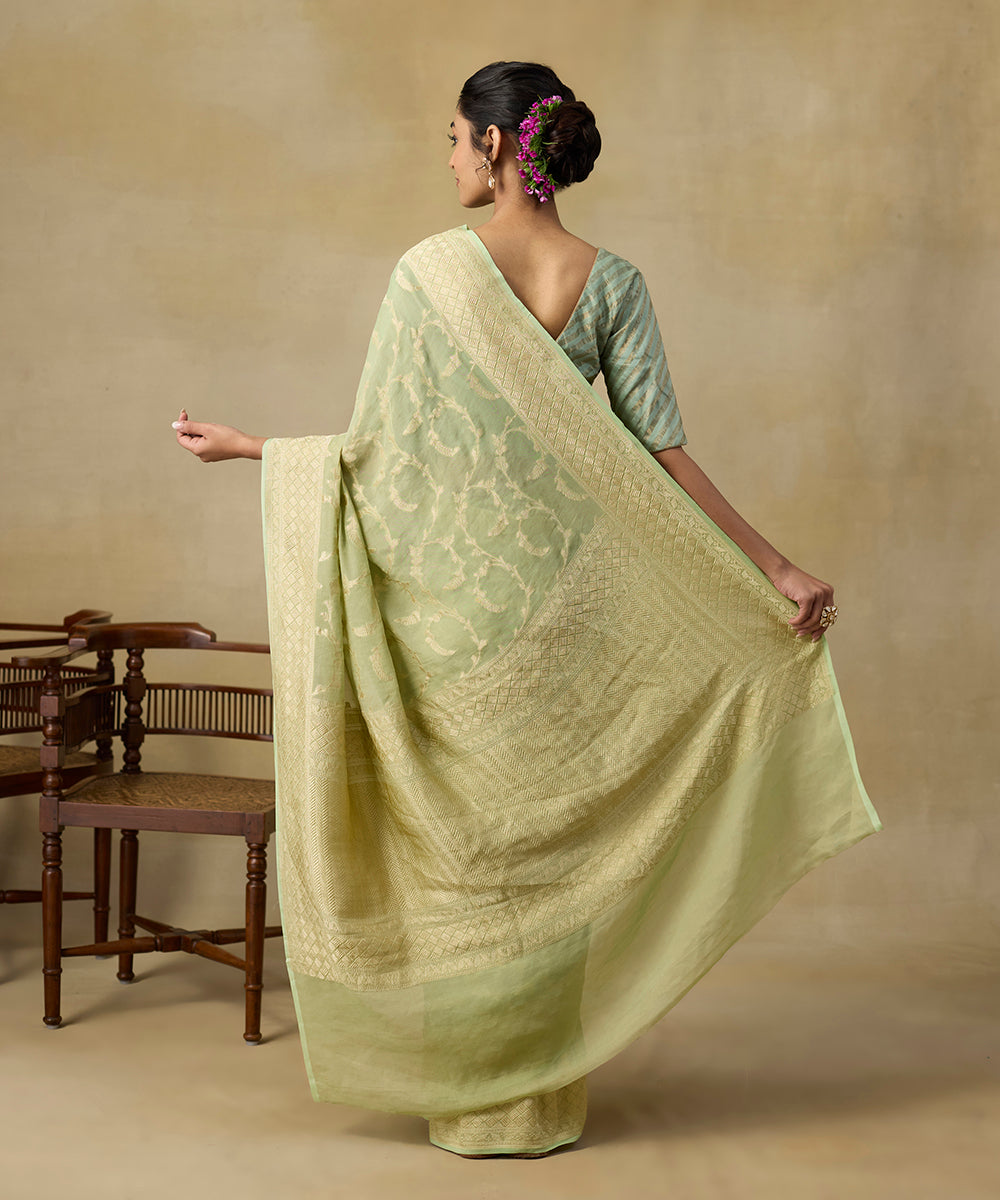 Handloom_Pista_Green_Pure_Tissue_Georgette_Banarasi_Saree_With_All_Over_Floral_Jaal_WeaverStory_03