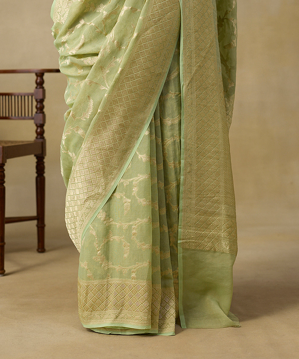 Handloom_Pista_Green_Pure_Tissue_Georgette_Banarasi_Saree_With_All_Over_Floral_Jaal_WeaverStory_04
