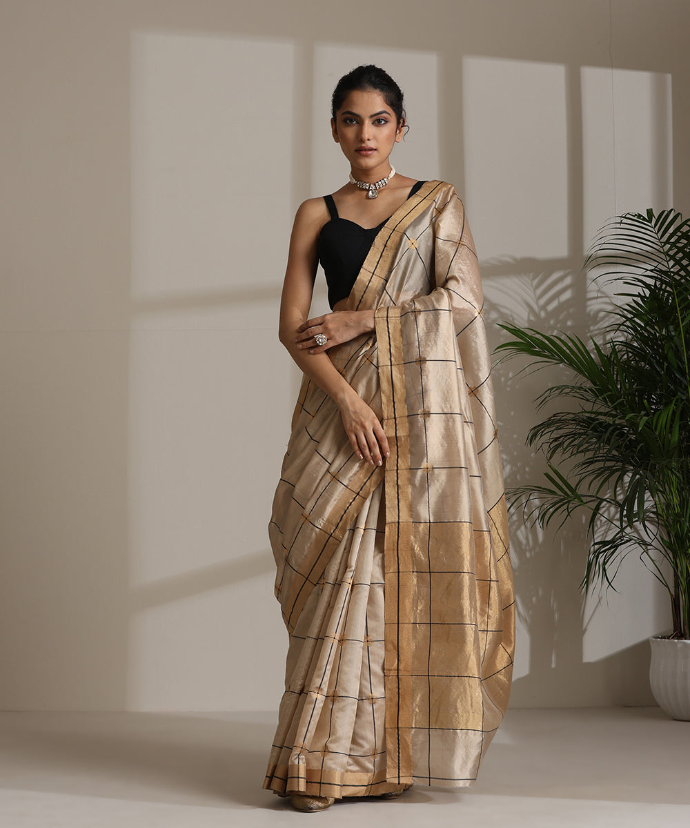 Beige_Handloom_Pure_Silk_Chanderi_Saree_With_Black_Checks_And_Zari_Booti_WeaverStory02