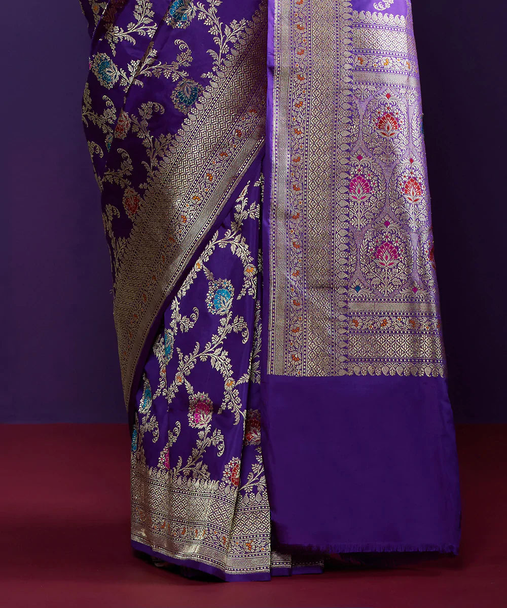 Handloom_Lavender_Pure_Chanderi_Silk_Saree_With_Gugnu_Booti_WeaverStory_04