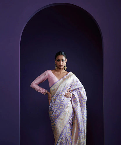 Hot_Pink_Handloom_Pure_Chanderi_Silk_Saree_With_Silver_Zari_Floral_Boota_WeaverStory_01