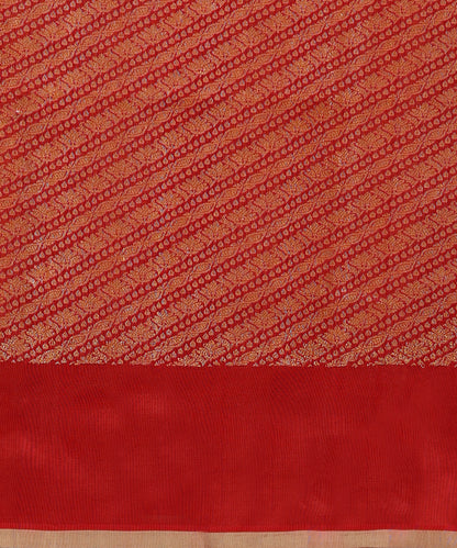 Red_Handloom_Pure_Katan_Silk_Banarasi_Saree_With_Kadhwa_Booti_WeaverStory_05