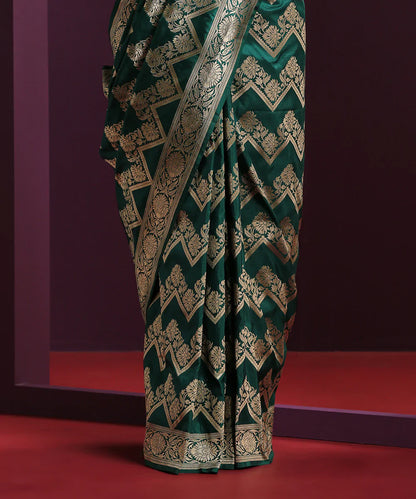 Handloom_Dark_Green_Pure_Katan_Silk_Banarasi_Saree_With_Zigzag_Work_WeaverStory_04