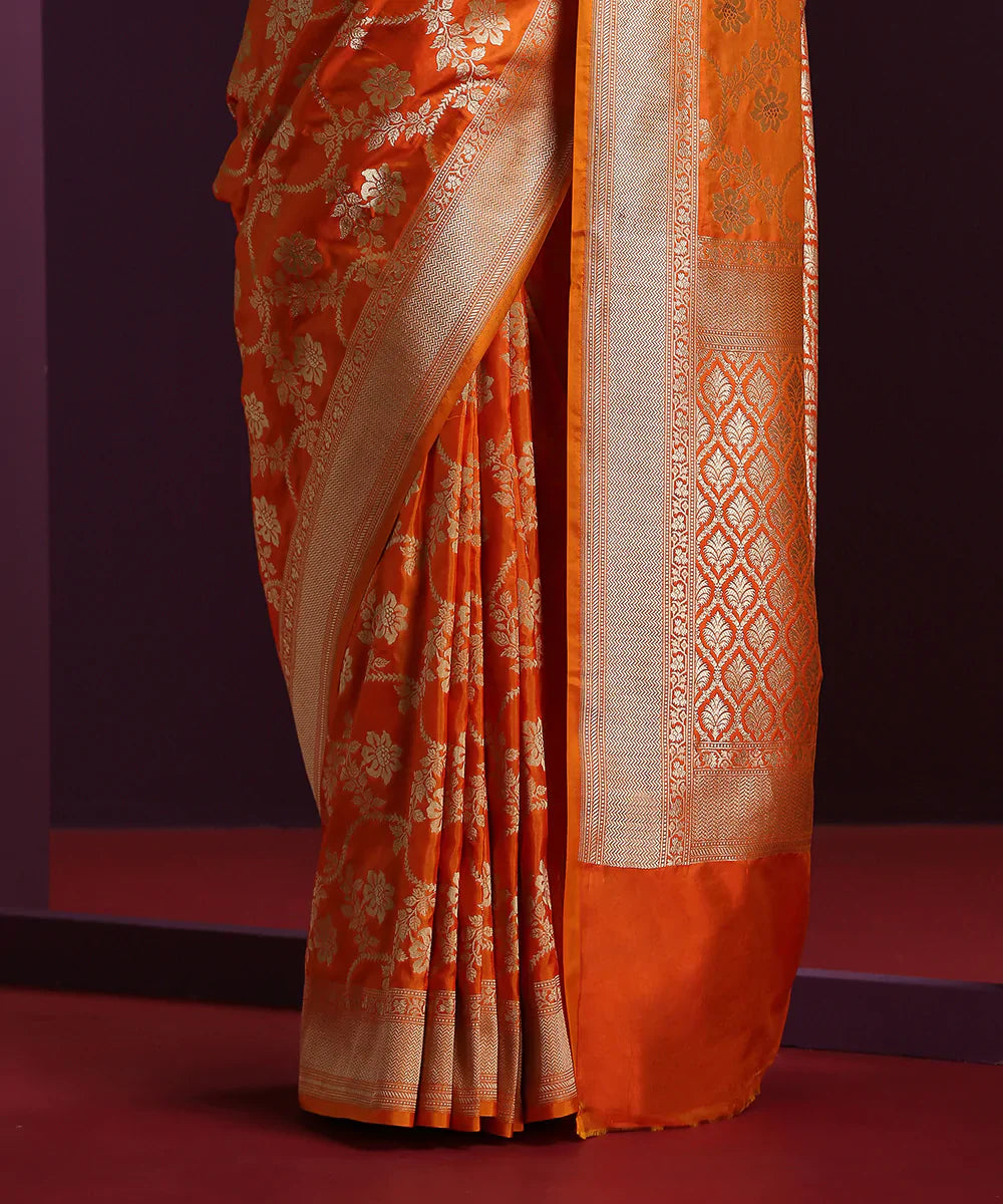 Light_Orange_Handloom_Pure_Katan_Silk_Banarasi_Saree_With_Jaal_WeaverStory_04