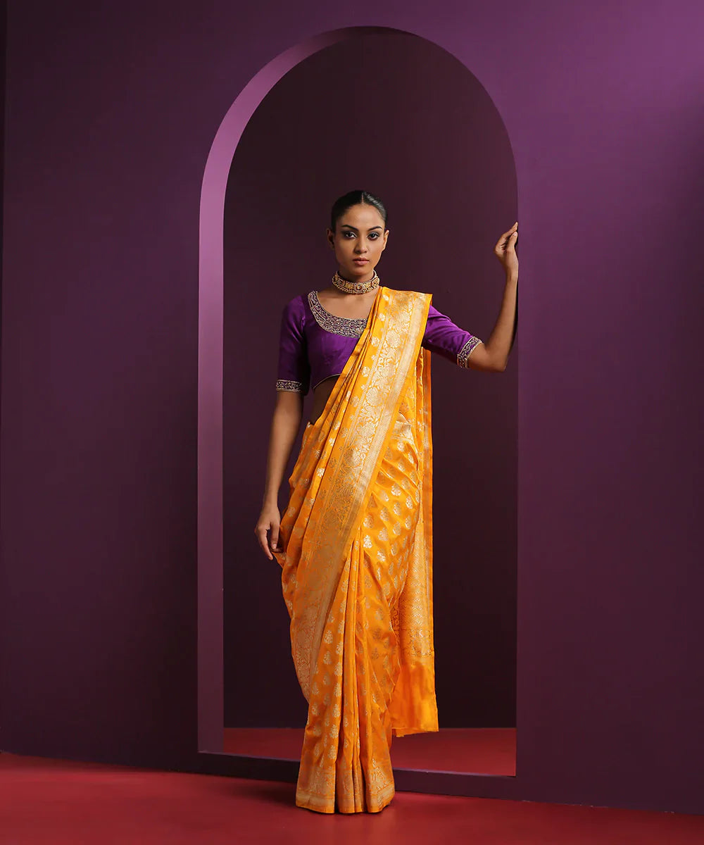 Handloom_Mustard_Pure_Katan_Silk_Banarasi_Saree_With_Cutwork_Booti_WeaverStory_02