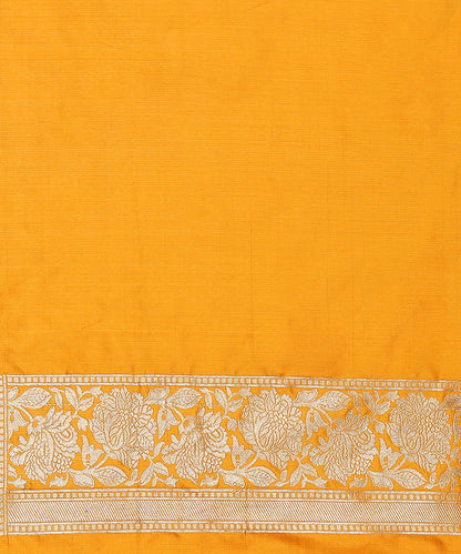 Handloom_Mustard_Pure_Katan_Silk_Banarasi_Saree_With_Cutwork_Booti_WeaverStory_05