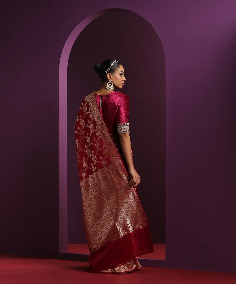 Raspberry_Handloom_Pure_Katan_Silk_Banarasi_Saree_With_Cutwork_Weave_WeaverStory_03