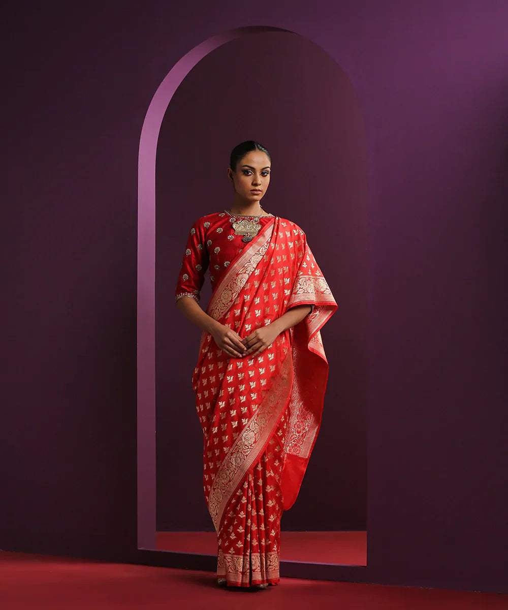 Handloom_Red_Pure_Katan_Silk_Banarasi_Saree_With_Cutwork_Booti_WeaverStory_02