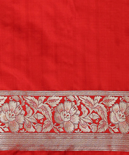 Handloom_Red_Pure_Katan_Silk_Banarasi_Saree_With_Cutwork_Booti_WeaverStory_05