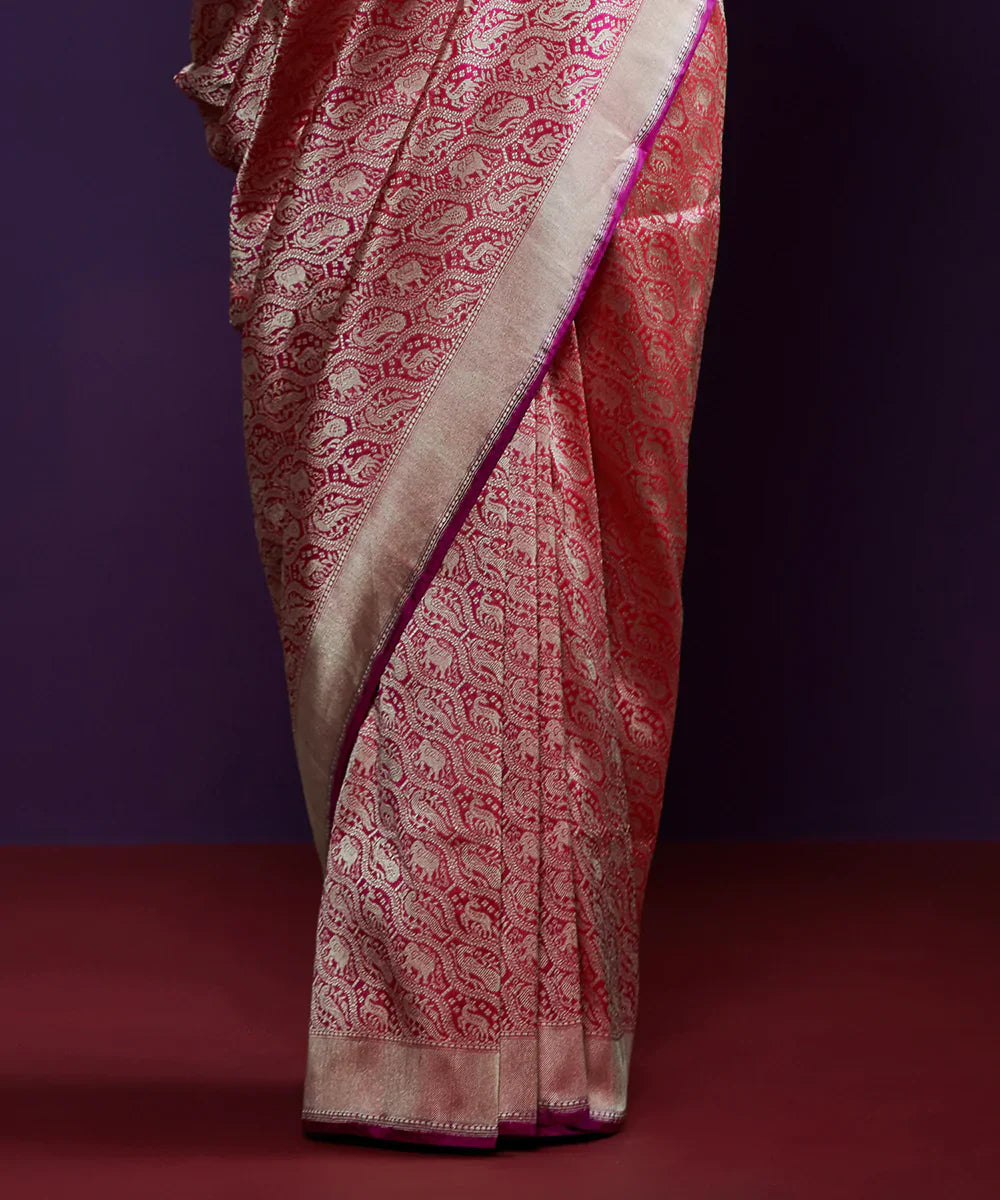 Handloom_Magenta_Pure_Chanderi_Silk_Saree_With_Nakshi_Border_And_Anardana_Booti_WeaverStory_04