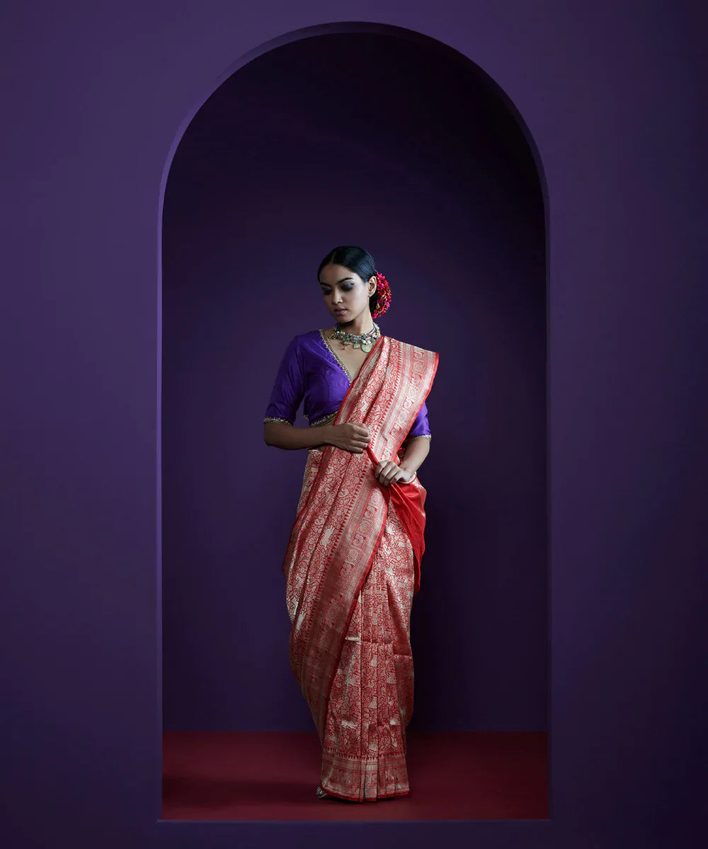 Handloom_Emerald_Green_Pure_Chanderi_Silk_Saree_With_Mashroo_Border_And_Floral_Motifs_WeaverStory_02